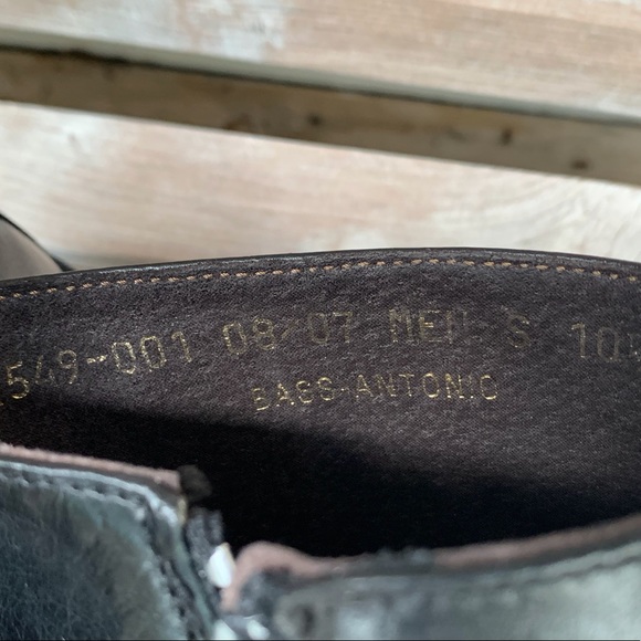 BASS Vintage Antonio Chelsea Black Leather Boots size 10 1/2 - Picture 8 of 8